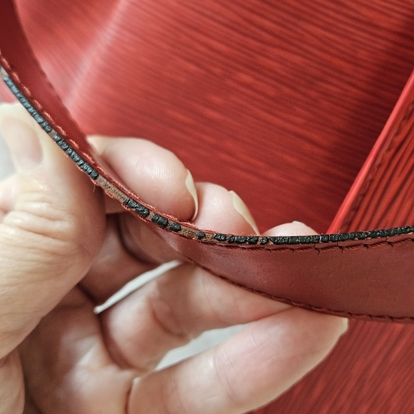 COPY - Louis Vuitton Vintage Epi Sac D'Epaule Shoulder Bag Red Leather - Picture 7 of 13